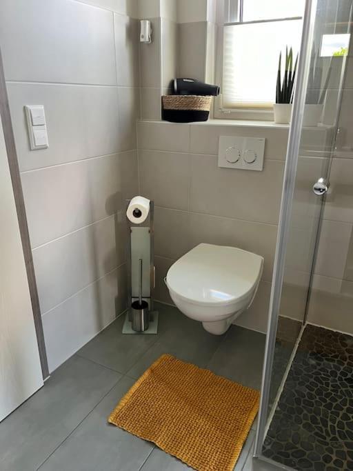 Appartement Buechensaal Mit Stellplatz Erlensee Exteriér fotografie